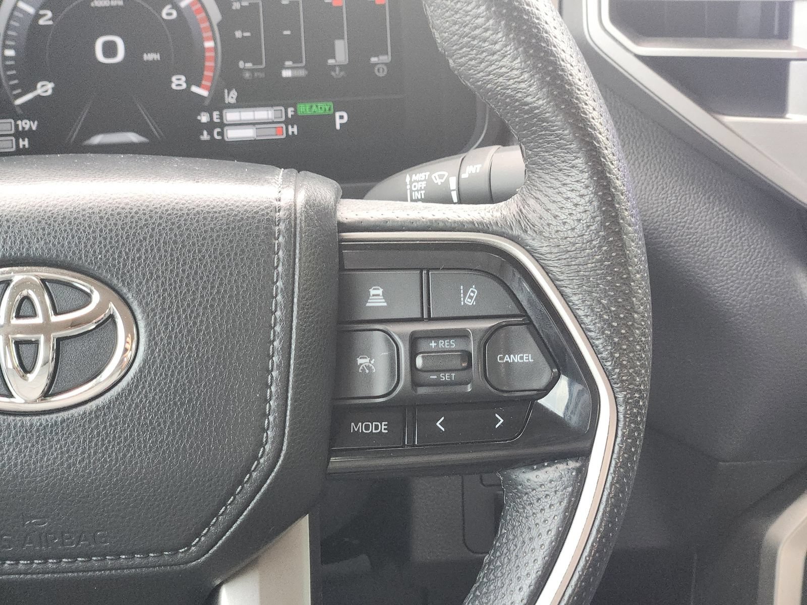 Used 2022 Toyota Tundra Limited AWD/4WD image 32