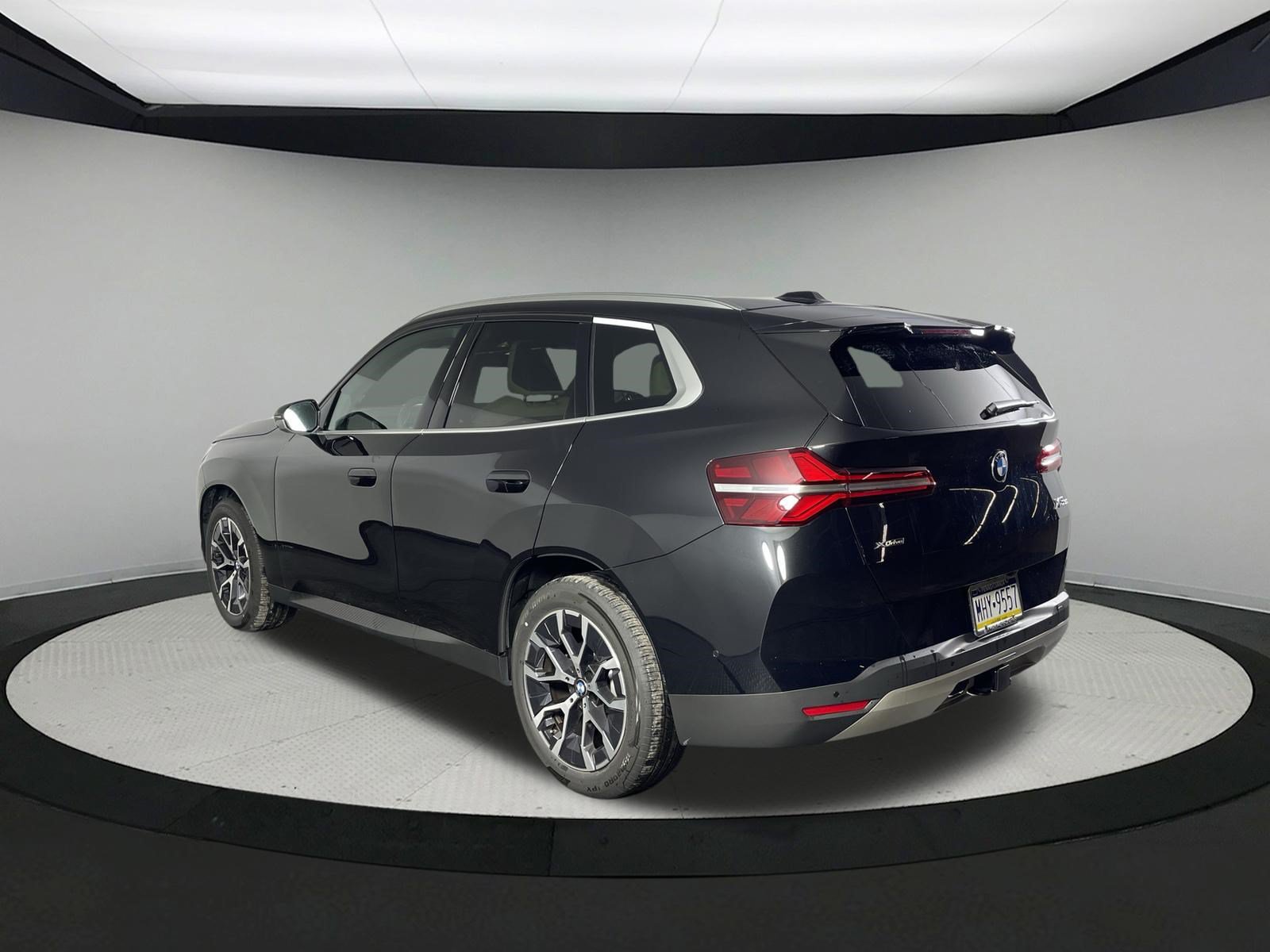 Certified 2025 BMW X3 xDrive30i w/ Premium Package AWD/4WD image 5