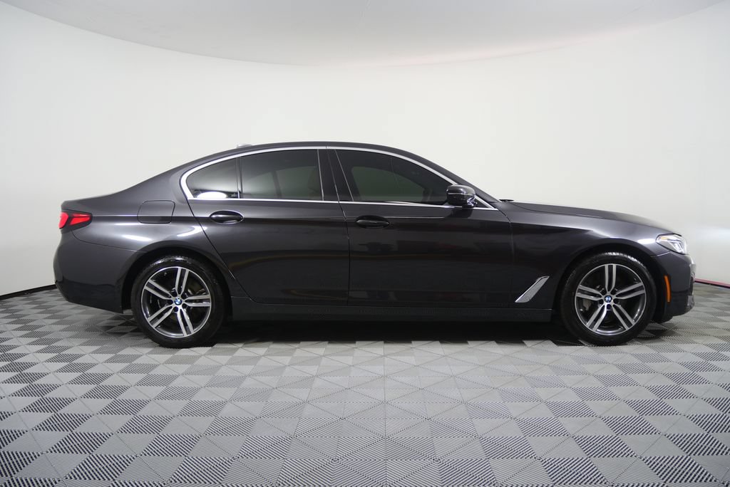 Certified 2023 BMW 530i w/ Convenience Package RWD image 2