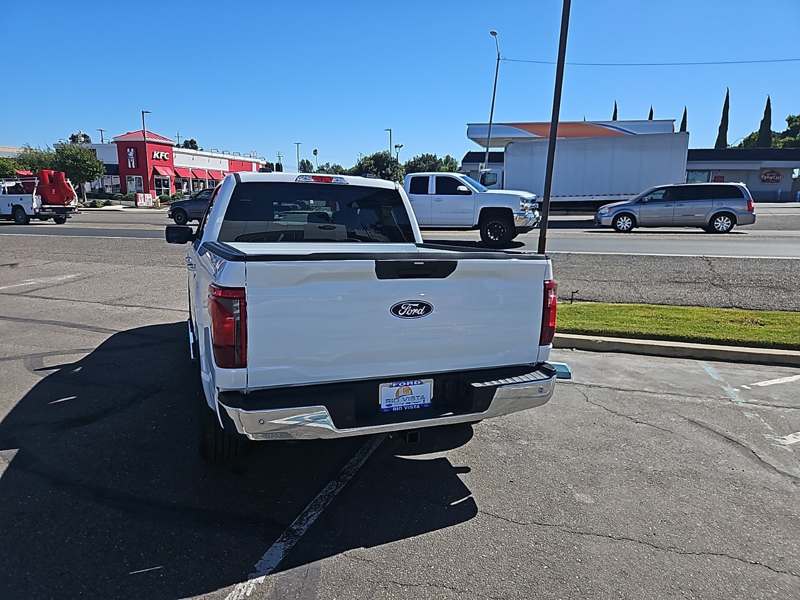 New 2026 Ford F150 XLT w/ XLT Chrome Appearance Package RWD image 5