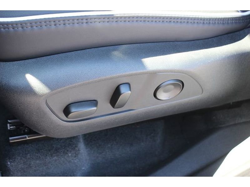 New 2026 GMC Acadia Denali w/ Super Cruise Package image 23