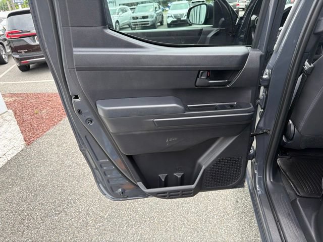 Used 2025 Toyota Tacoma SR w/ SR Upgrade Package AWD/4WD image 14