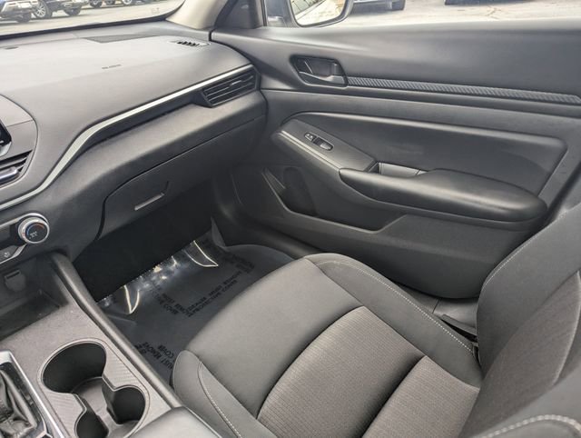 Used 2024 Nissan Altima 2.5 S image 14