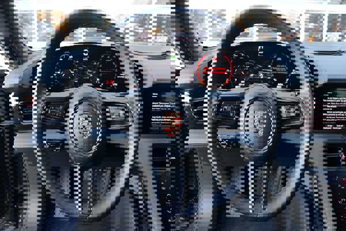 Used 2022 Porsche Taycan 4 Cross Turismo image 16