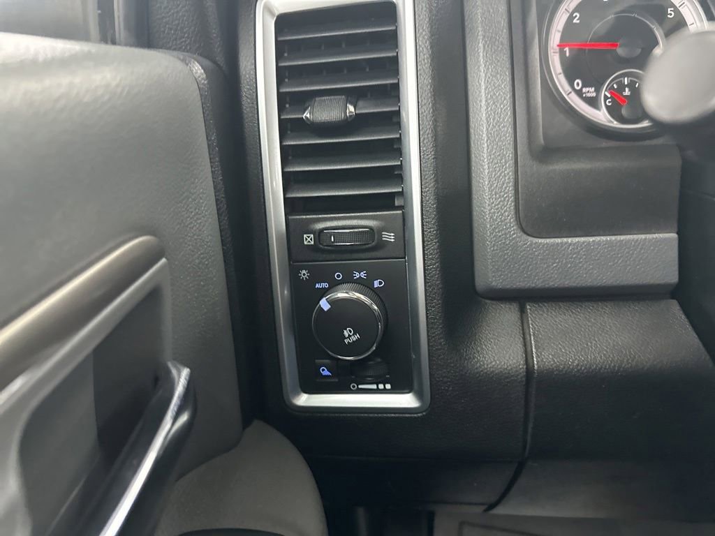 Used 2014 RAM 1500 Big Horn AWD/4WD image 35