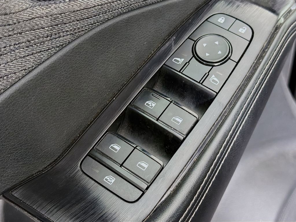 Used 2023 Nissan Rogue SV AWD/4WD image 20