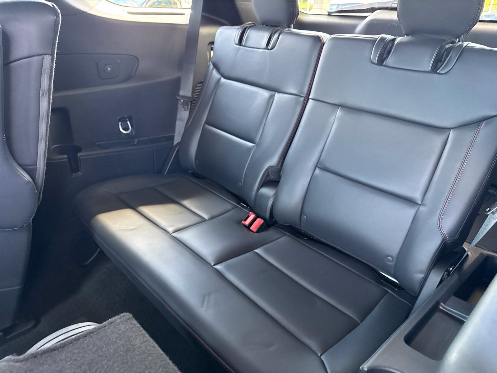 Certified 2025 Ford Explorer ST-Line AWD/4WD image 39