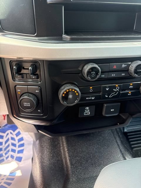 New 2026 Ford F450 XL w/ XL Chrome Package AWD/4WD image 34