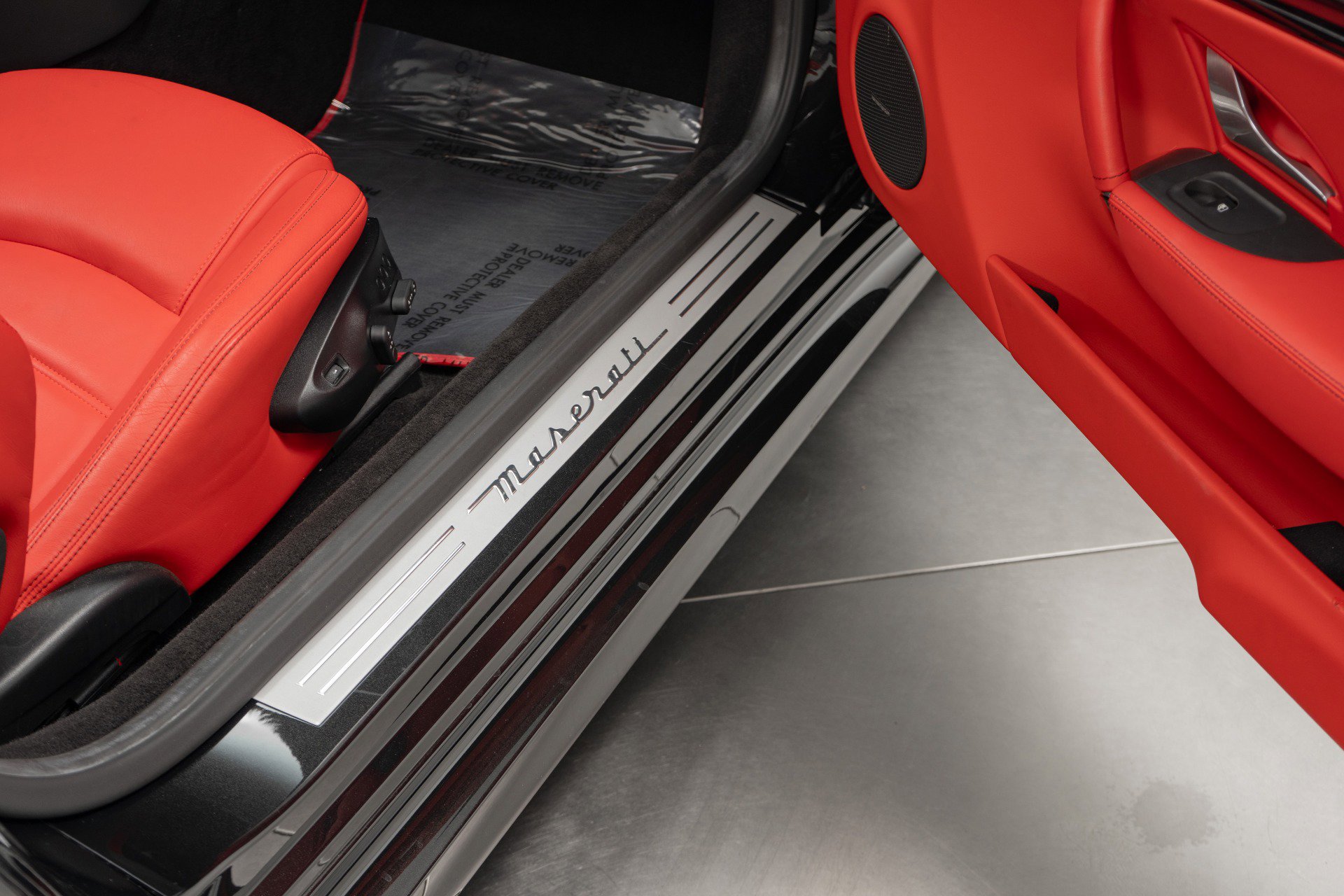 Used 2019 Maserati GranTurismo MC image 31