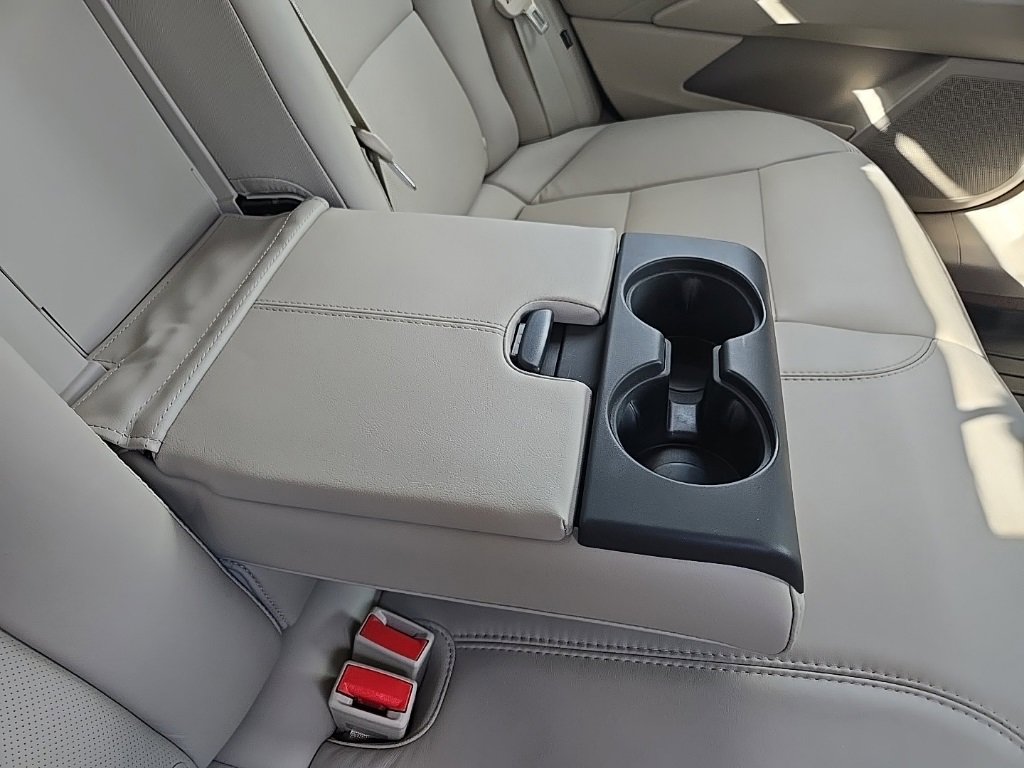 Used 2013 Cadillac XTS Luxury w/ Driver Awareness Package image 80