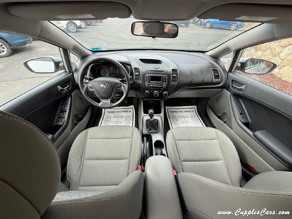 Used 2015 Kia Forte LX image 21