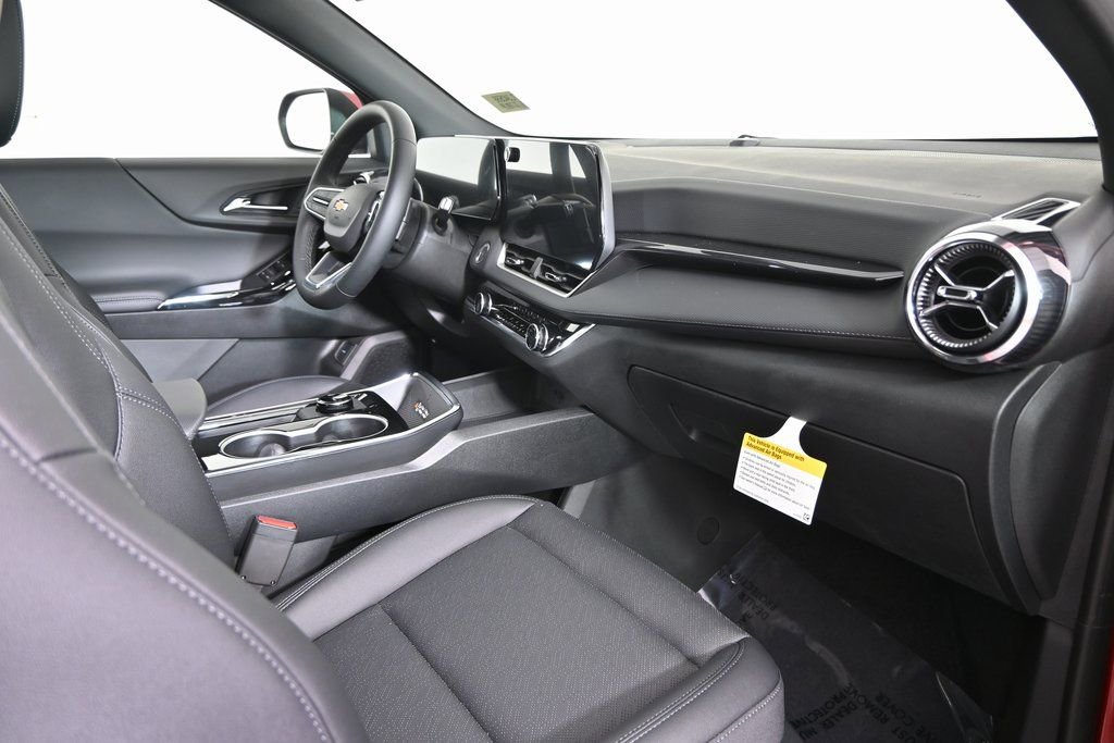 New 2026 Chevrolet Equinox LT w/ Convenience Package II image 14