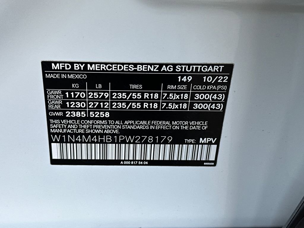 Used 2023 Mercedes-Benz GLB 250 4MATIC image 40