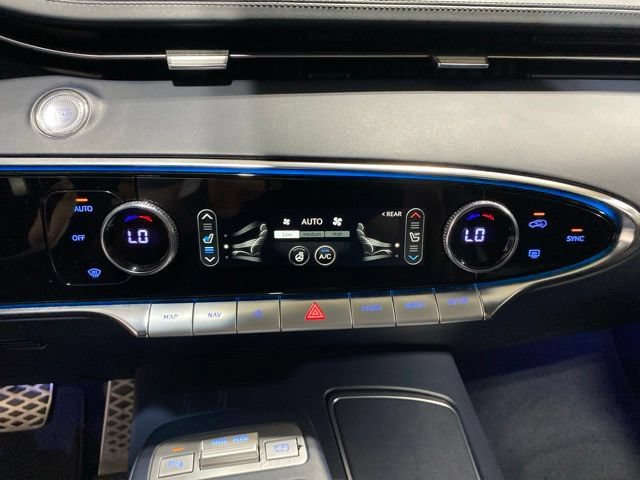 Used 2023 Genesis GV70 2.5T w/ Sport Prestige Package AWD/4WD image 19