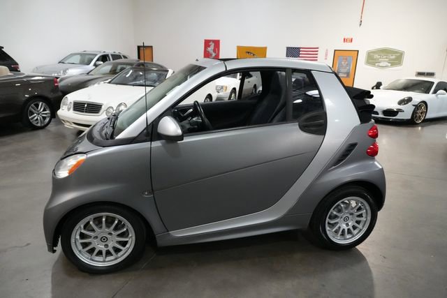 Used 2013 smart fortwo passion image 25