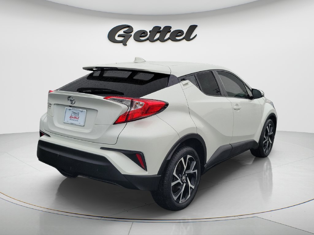 Used 2021 Toyota C-HR XLE FWD image 5