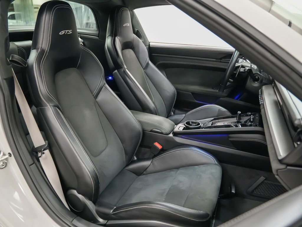 Certified 2022 Porsche 911 Targa 4 GTS AWD/4WD image 17