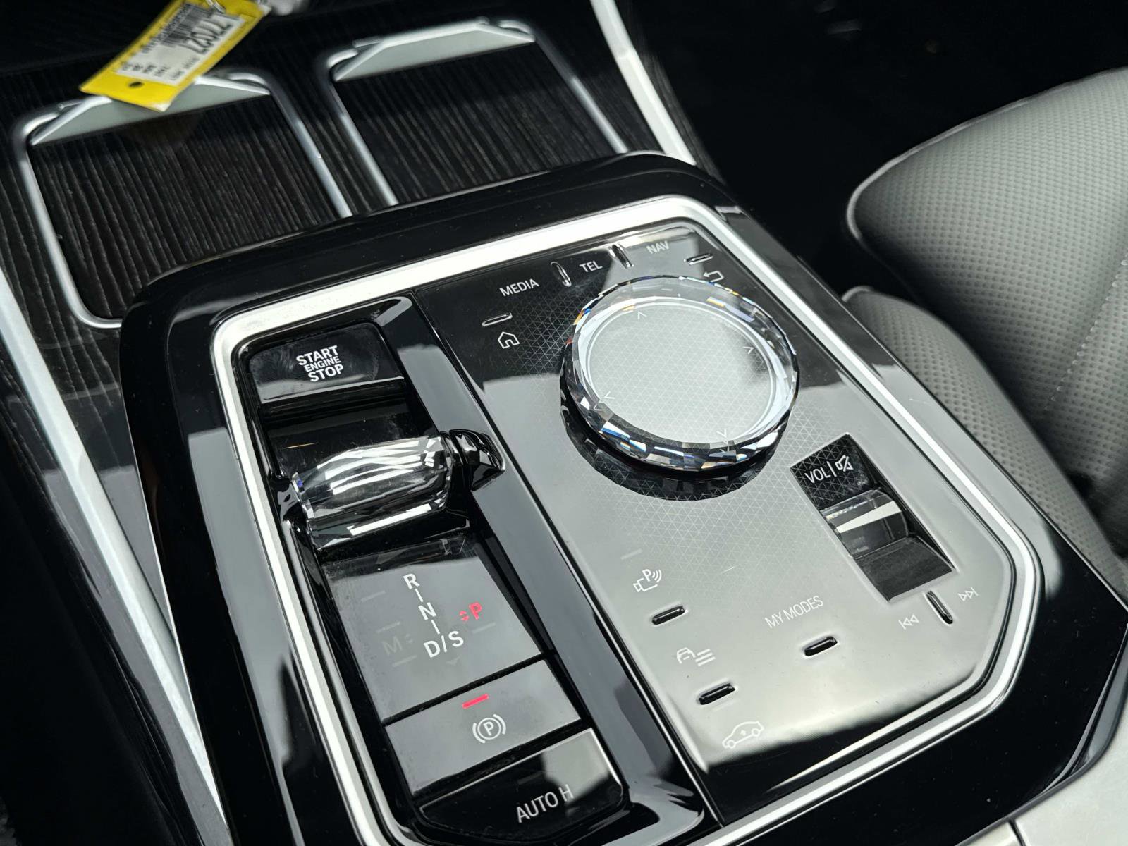 Used 2026 BMW 740i w/ Premium Package RWD image 23