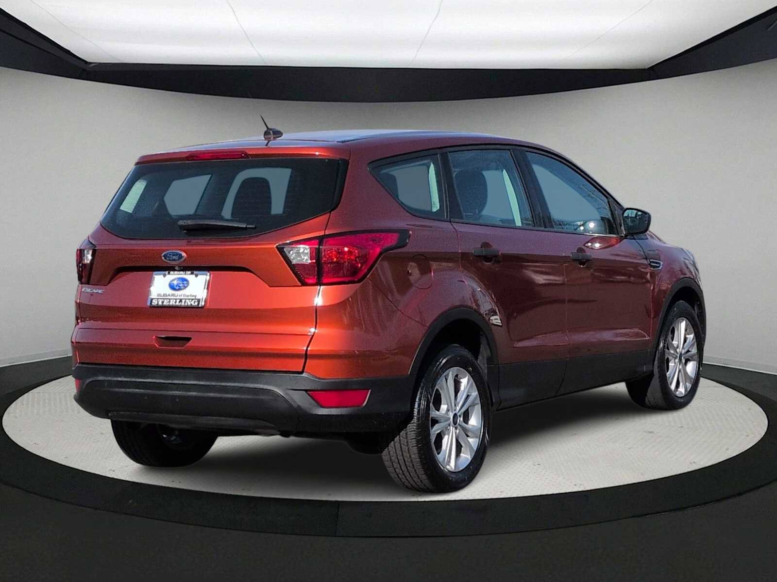 Used 2019 Ford Escape S image 8