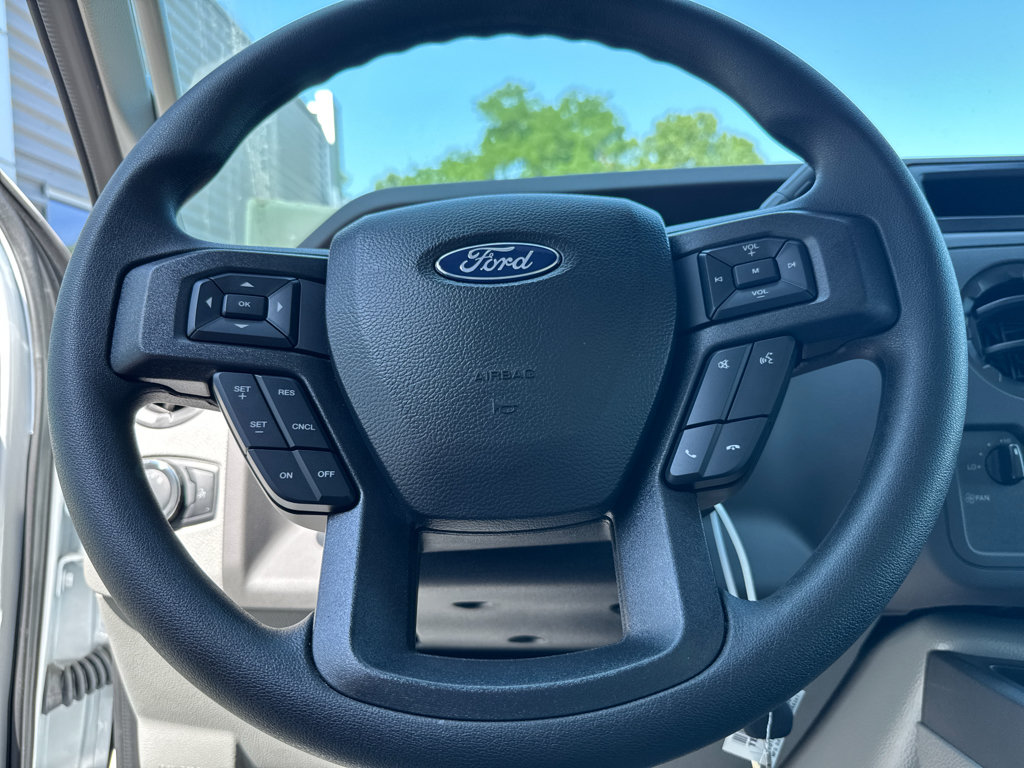 New 2026 Ford E-450 and Econoline 450 Super Duty w/ Power Equipment Group RWD image 20
