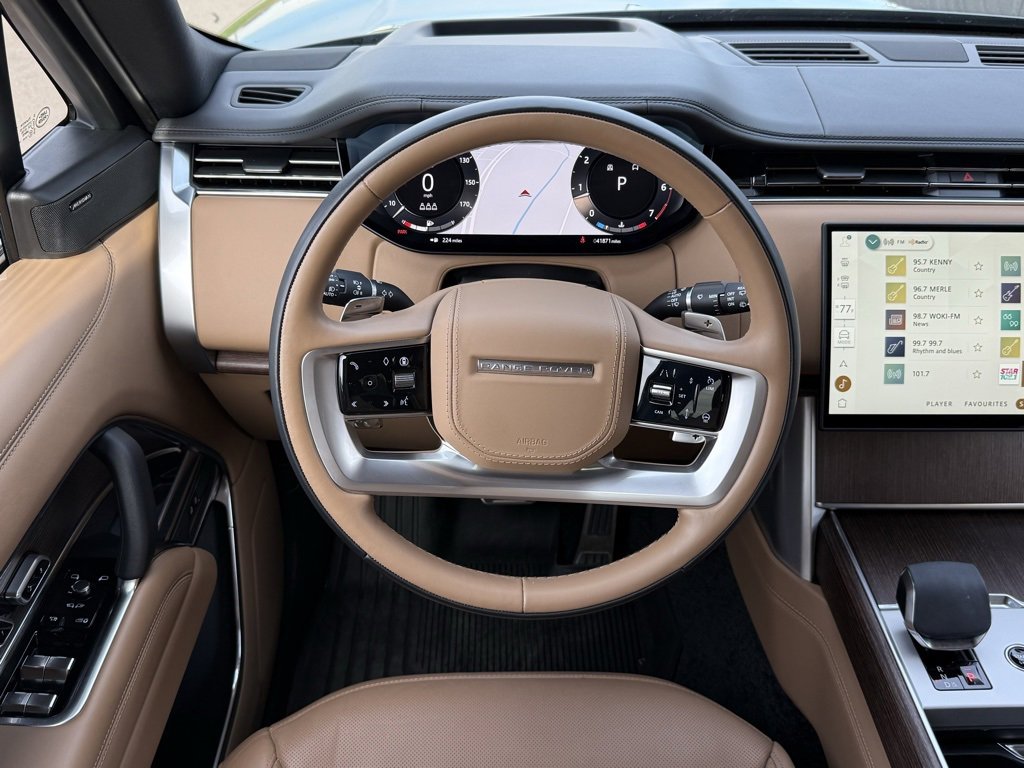Certified 2024 Land Rover Range Rover SE image 18