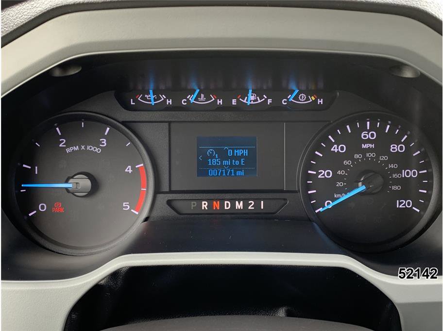 Used 2022 Ford F750 2WD Regular Cab Super Duty image 27