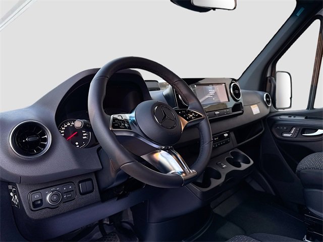 Used 2025 Mercedes-Benz Sprinter 144 Cargo image 9