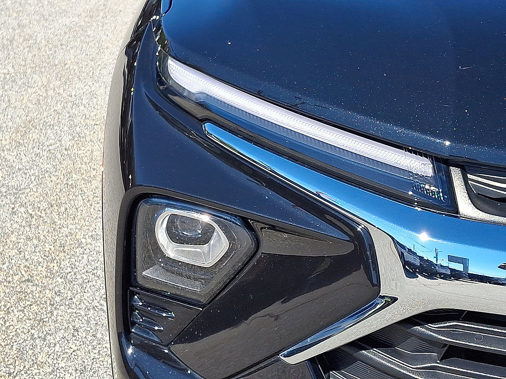 Used 2024 Chevrolet TrailBlazer LT AWD/4WD image 27