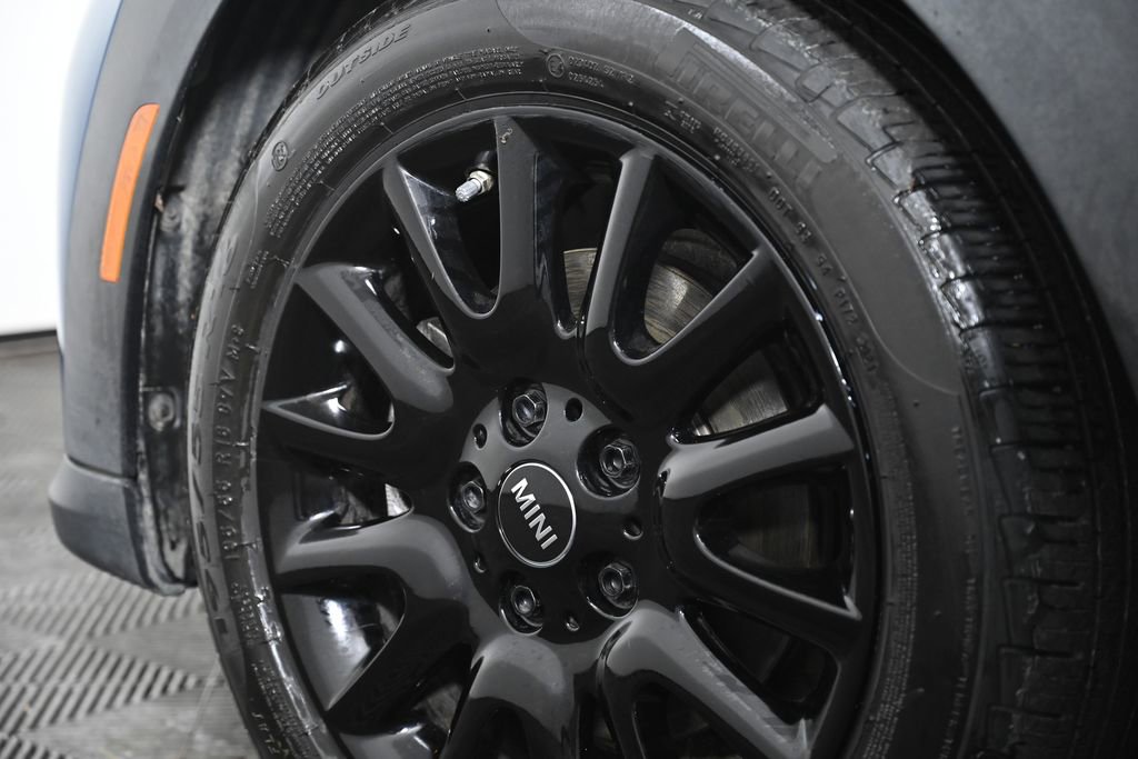 Certified 2022 MINI Cooper 4-Door Hardtop image 32