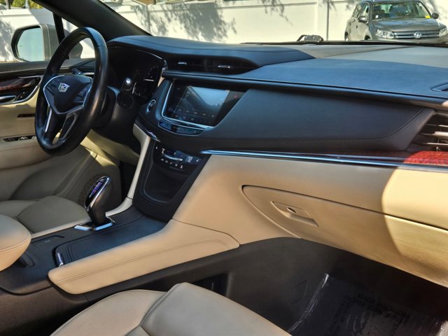 Used 2018 Cadillac XT5 Luxury image 22
