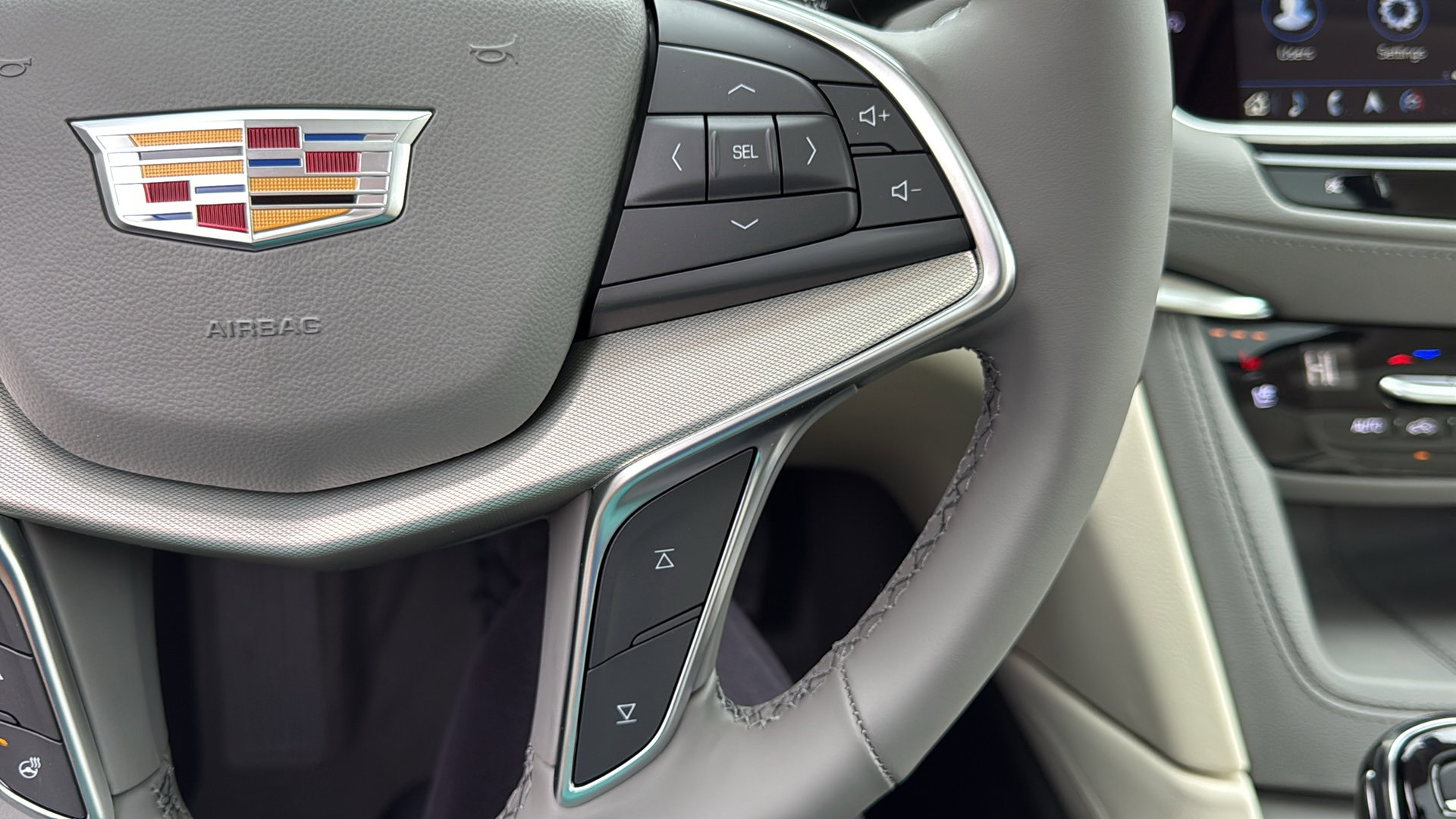 New 2026 Cadillac XT5 Premium Luxury w/ Driver Assist Package image 17