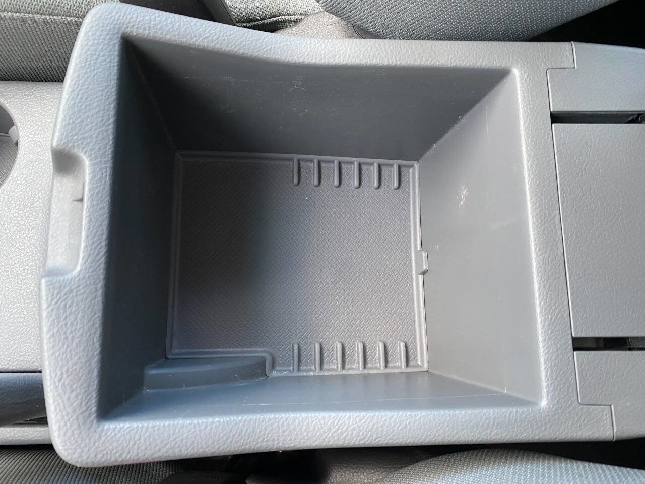 Used 2011 Hyundai Santa Fe GLS image 20