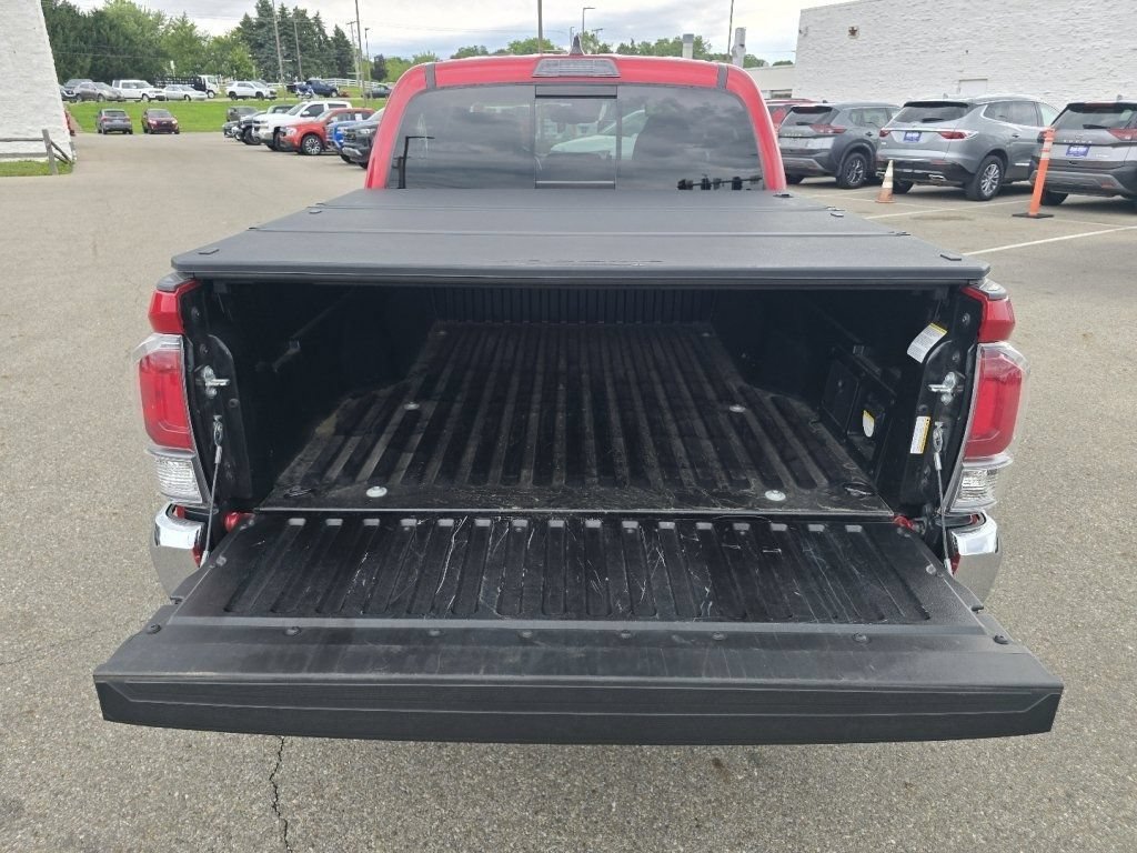 Used 2023 Toyota Tacoma TRD Off-Road AWD/4WD image 18