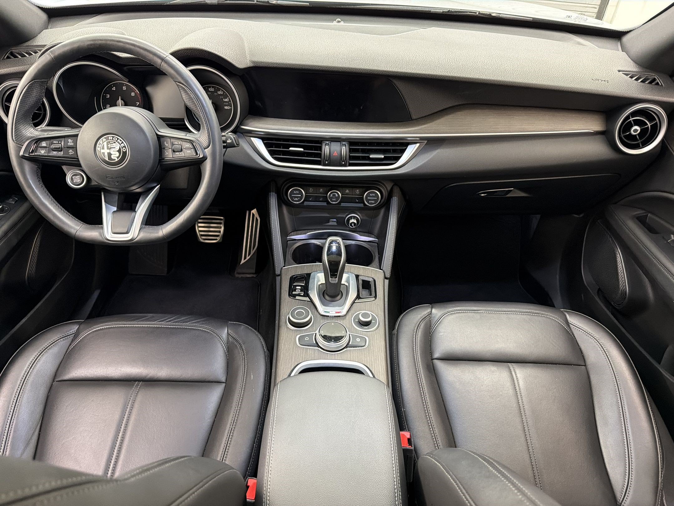 Used 2022 Alfa Romeo Stelvio Ti w/ Active Assist Plus Package AWD/4WD image 14
