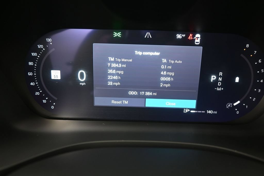 Certified 2024 Volvo XC60 B5 Core AWD/4WD image 13