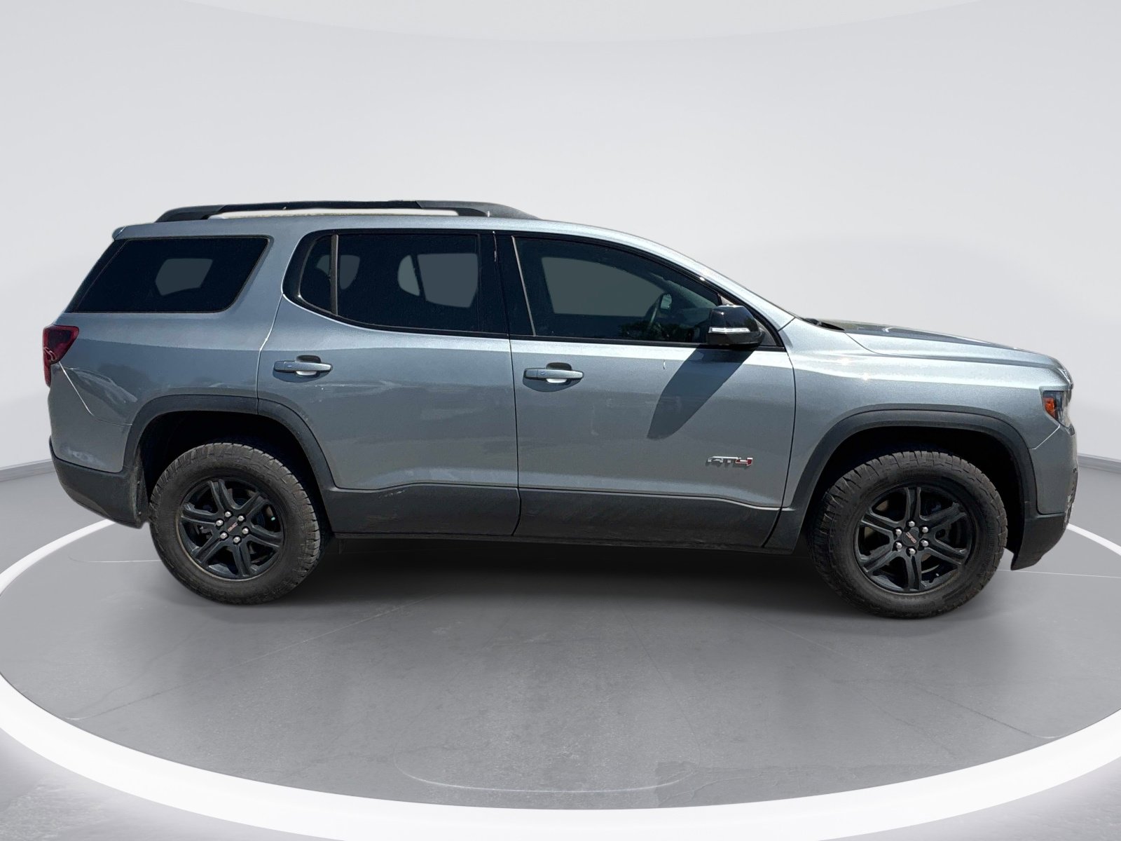 Used 2023 GMC Acadia AT4 w/ Technology Package image 9