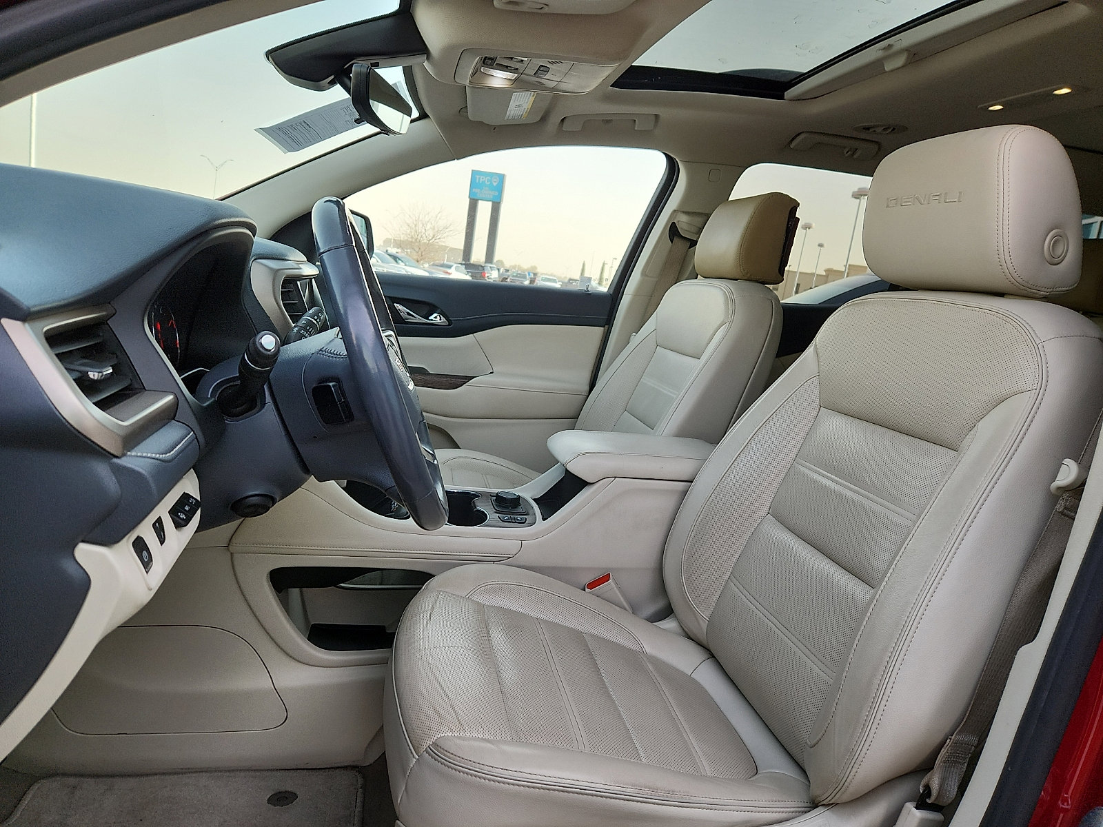 Used 2020 GMC Acadia Denali w/ Denali Ultimate Package image 13