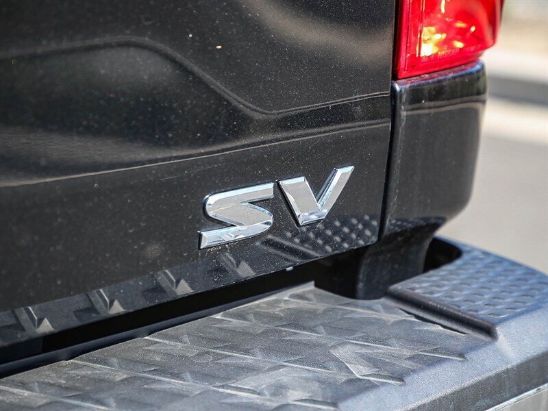 Used 2017 Nissan Titan SV RWD image 17