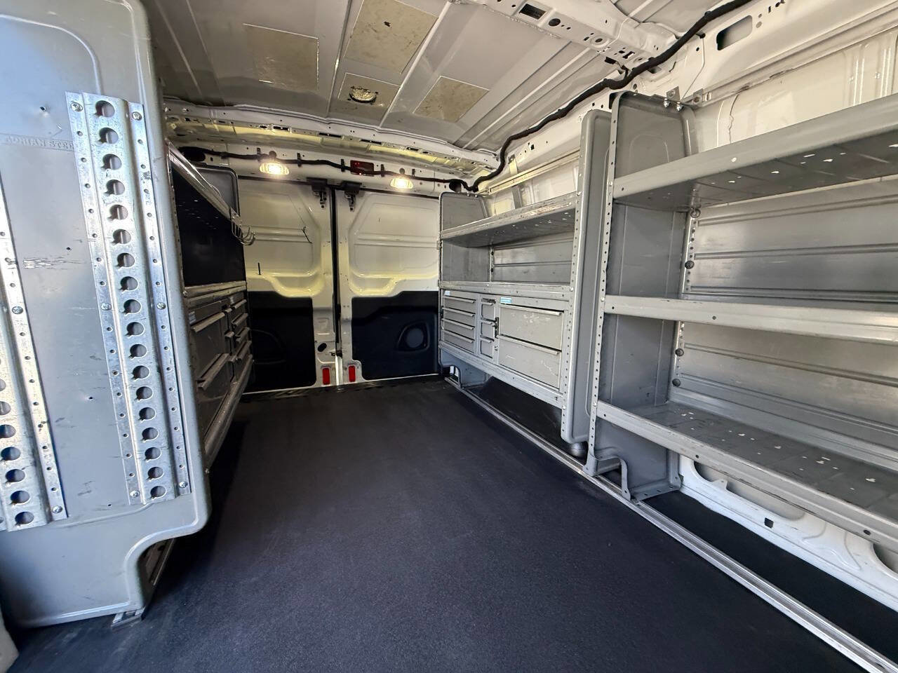 Used 2016 Ford Transit 250 130 Low Roof image 10