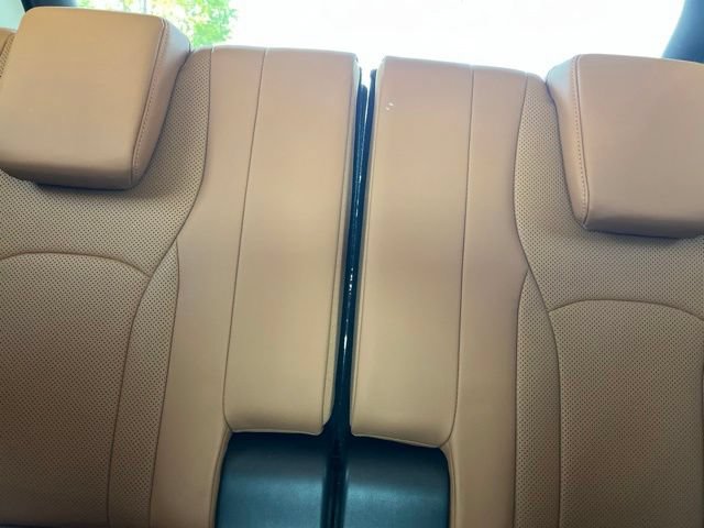 Used 2022 Lexus RX 450hL Luxury w/ Cold Area Package (CT) AWD/4WD image 35