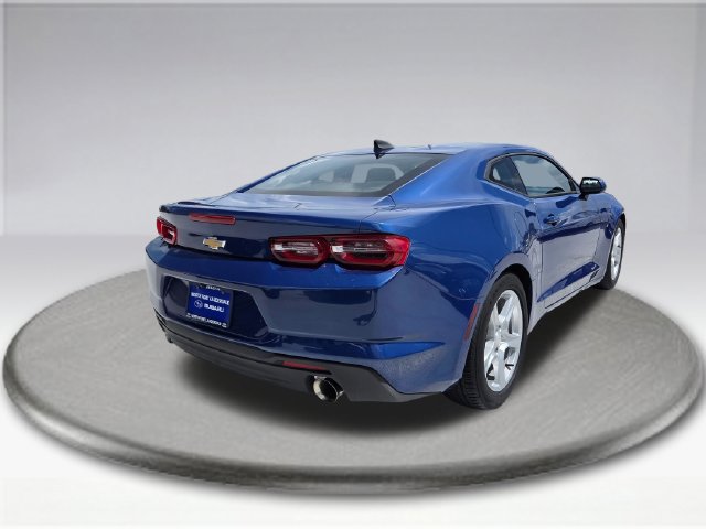 Used 2023 Chevrolet Camaro LT RWD image 45