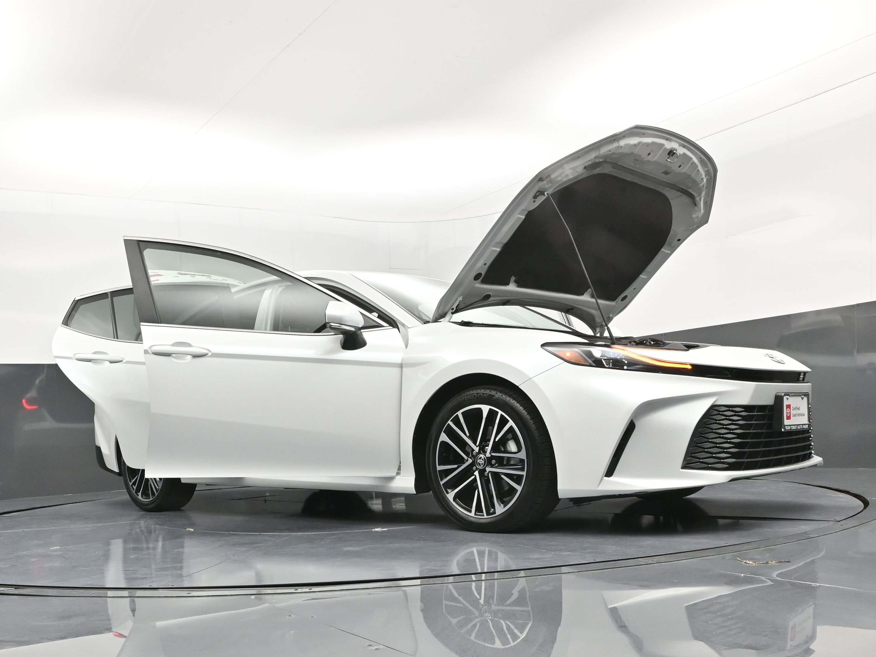 Certified 2025 Toyota Camry XLE image 45