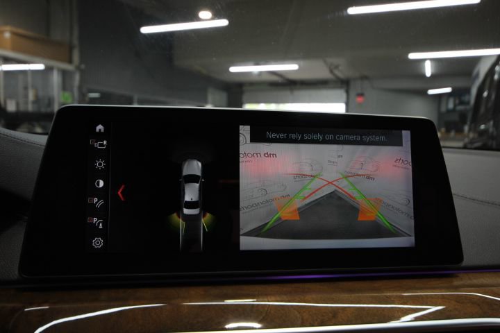 Used 2018 BMW 540i xDrive image 21