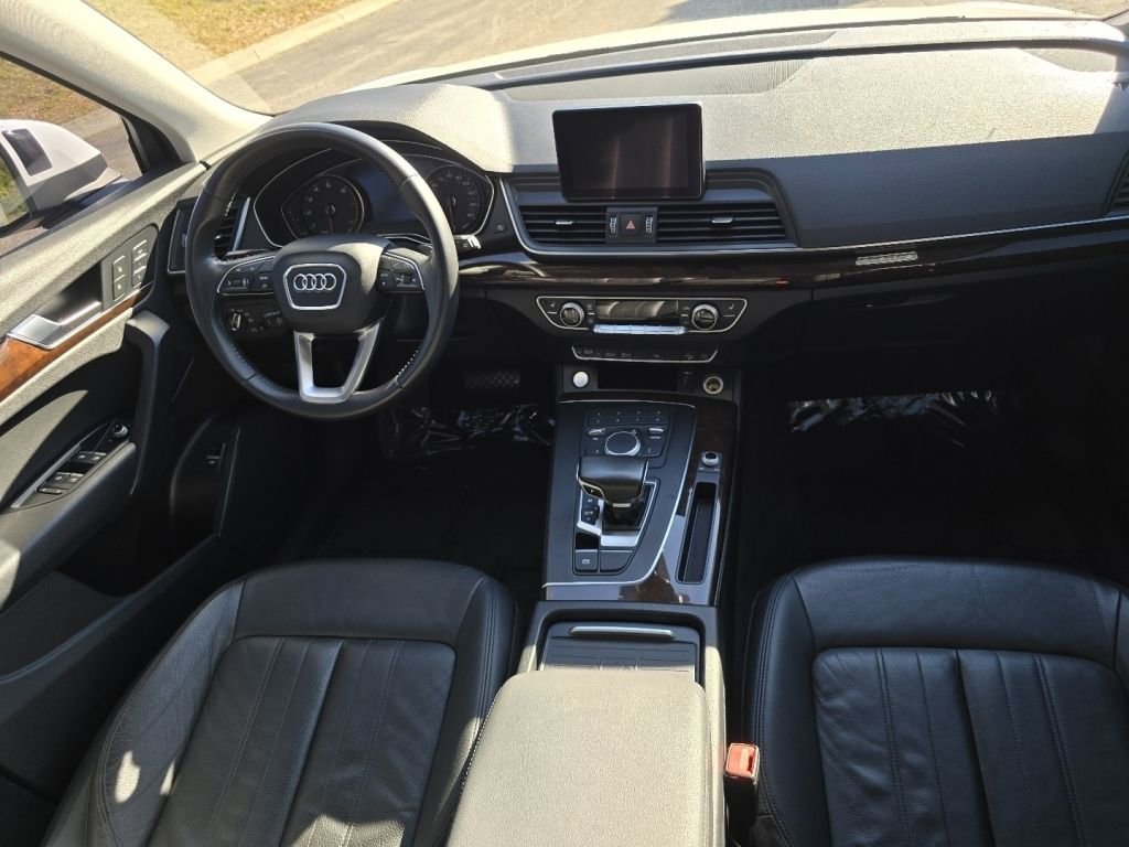 Used 2020 Audi Q5 2.0T Premium image 24