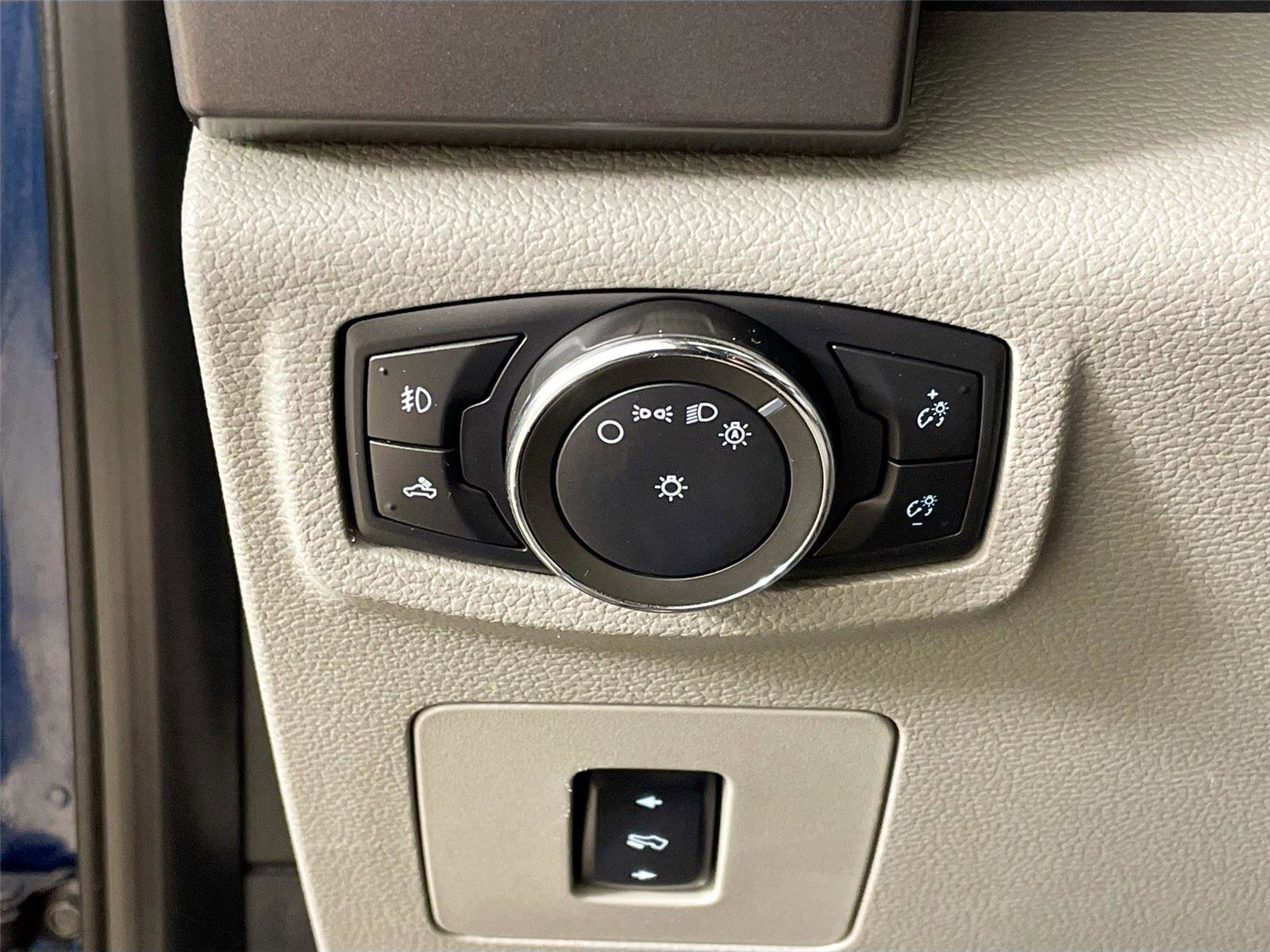 Used 2015 Ford F150 XLT w/ Equipment Group 301A Mid AWD/4WD image 14