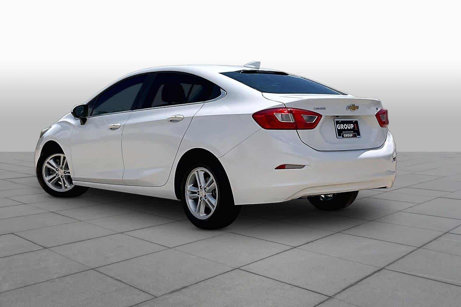 Used 2016 Chevrolet Cruze LT w/ Convenience Package FWD image 12