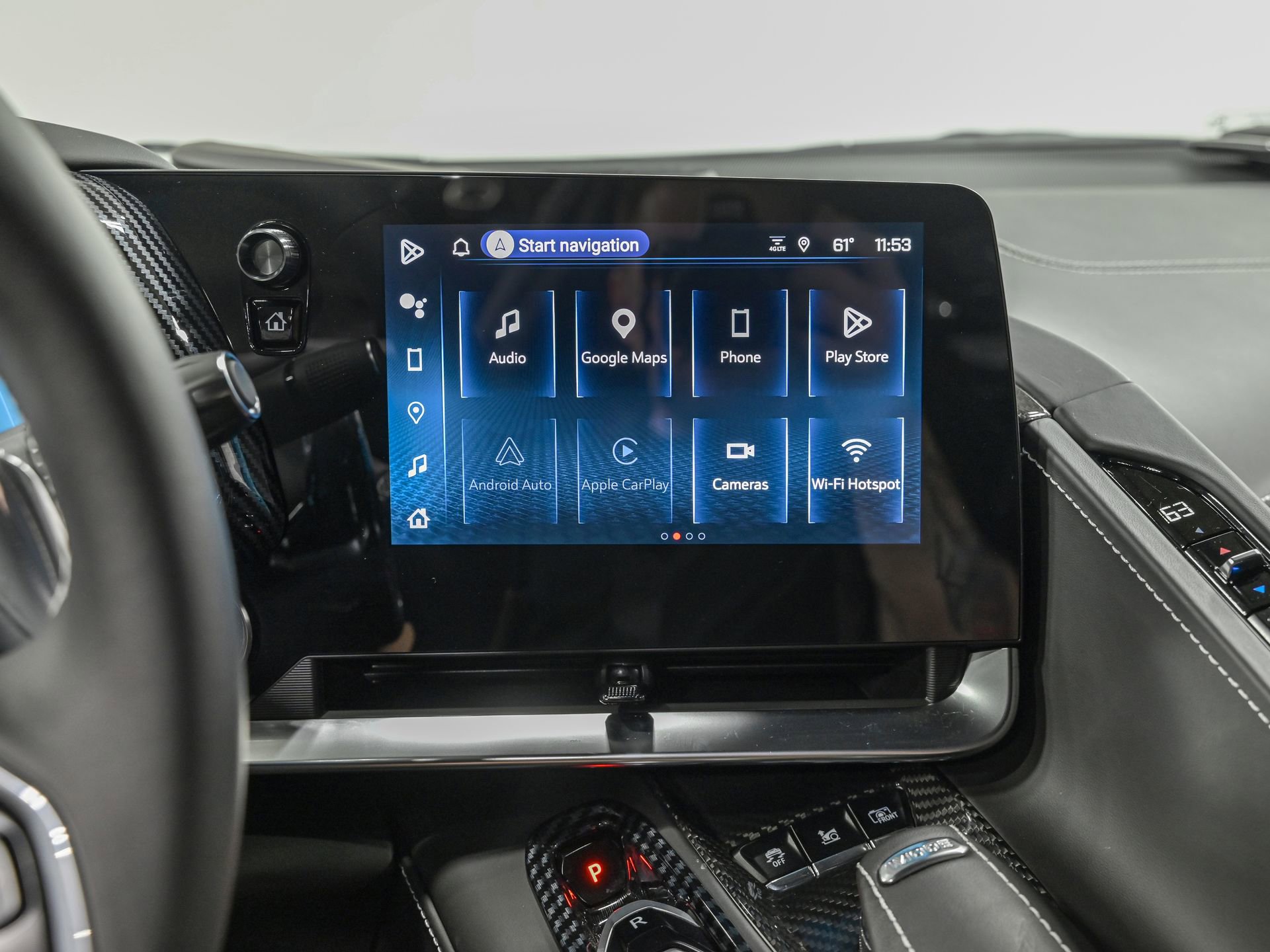 Used 2025 Chevrolet Corvette Stingray Premium Cpe w/ Z51 Performance Package RWD image 18