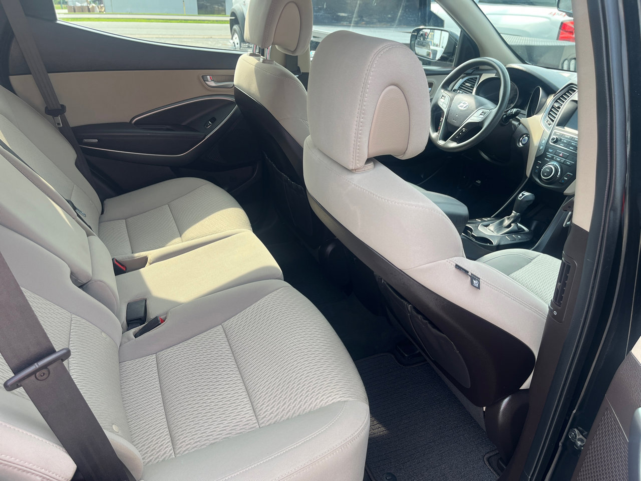 Used 2018 Hyundai Santa Fe Sport w/ 2.4L Value Package 02 image 15