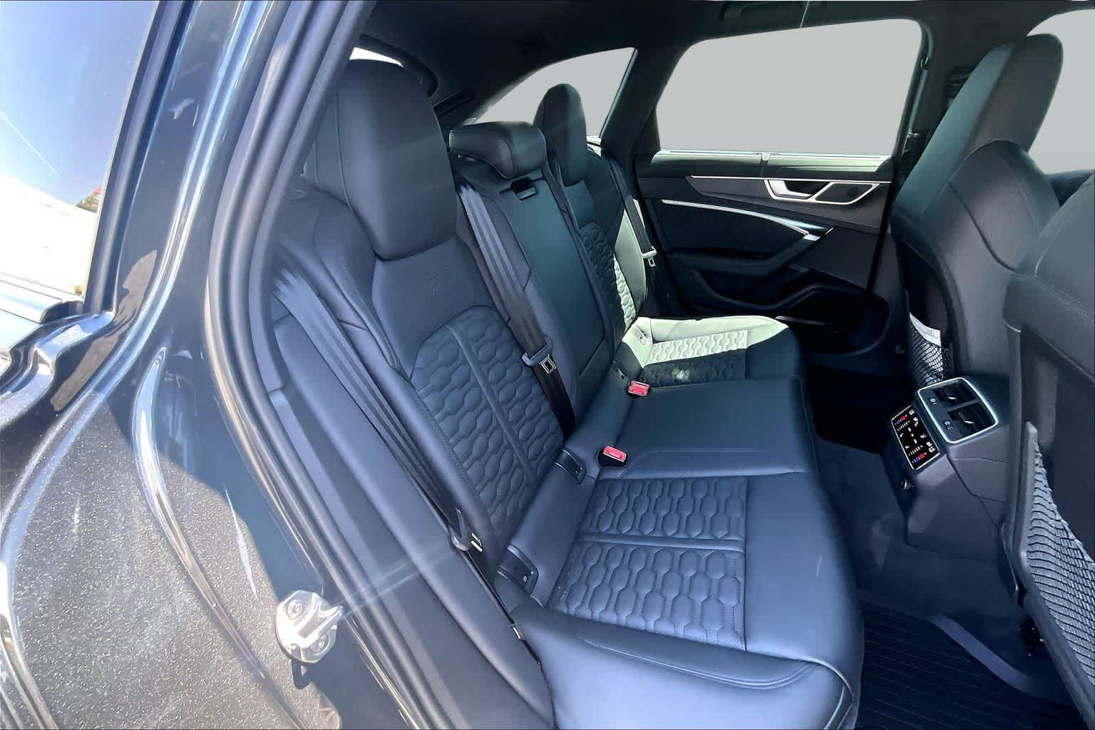 Used 2025 Audi RS 6 performance AWD/4WD image 21