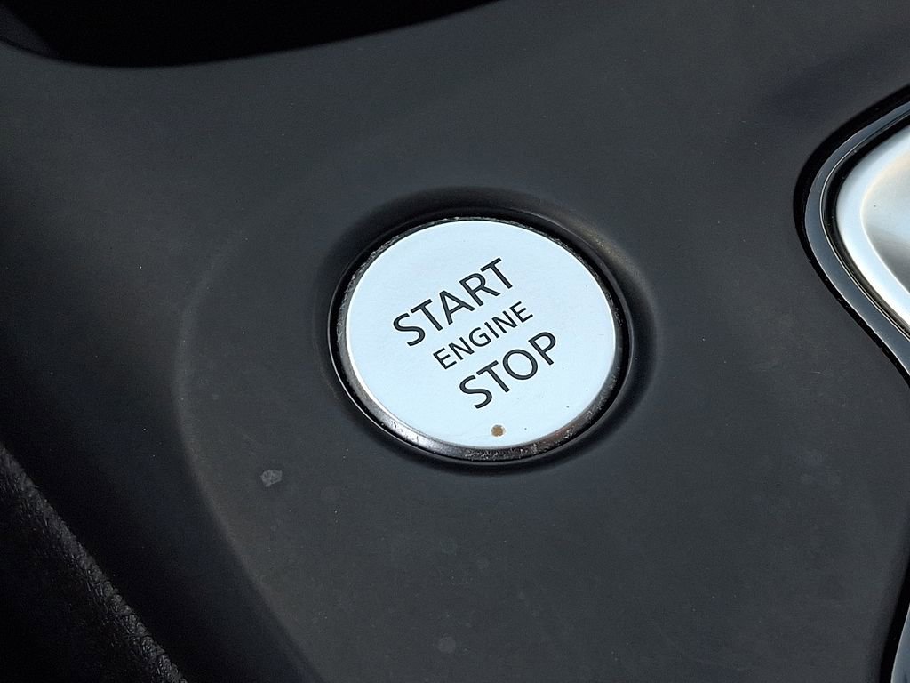 Used 2022 INFINITI QX50 Luxe image 23